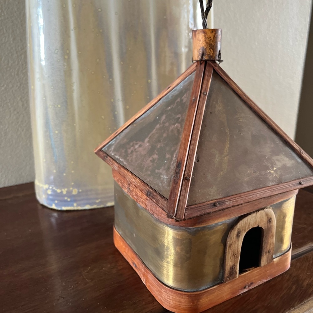 Decorative artesanal wood bird house - Picture 5 of 7